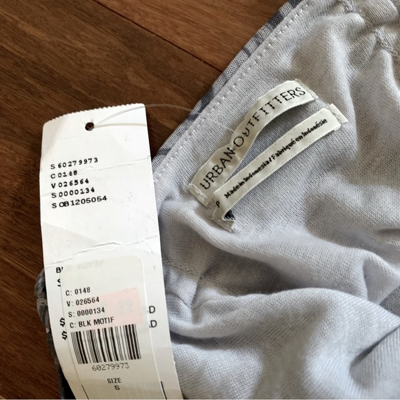 NWT Urban Outfitters Tasmin Mesh Grey Psychedelic Ruched Cropped Cami Top Size S - Picture 4 of 6